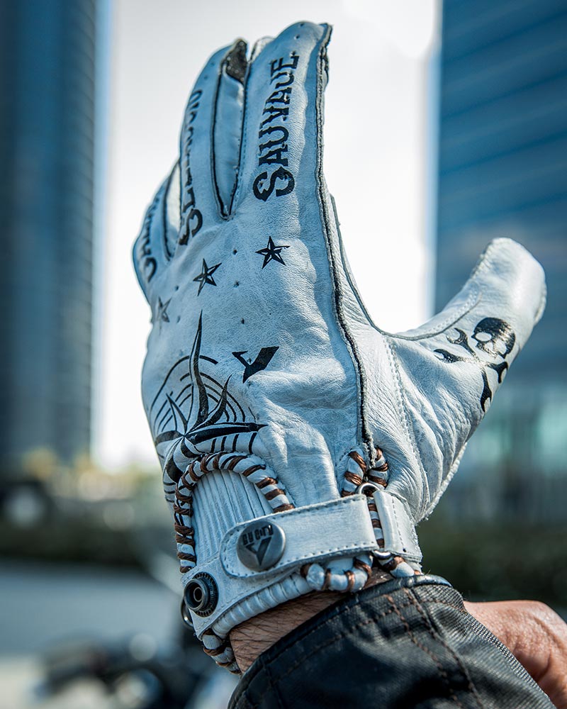 BY CITY SECOND SKIN GLOVES WHITE TATTOO MoFa Lounge Künzelsau Hohenlohe Baden Württemberg 4