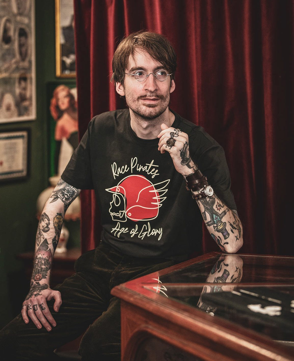 Age of Glory Race Pirates Tee Washed Schwarz MoFa Lounge Künzelsau Hohenlohe Baden Württemberg 1
