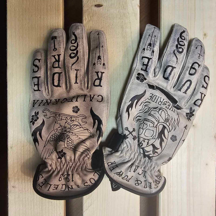 Rude Riders Tattoo Motorradhandschuhe aus weißen Leder MoFa Lounge Künzelsau Hohenlohe Baden Württemberg (1)