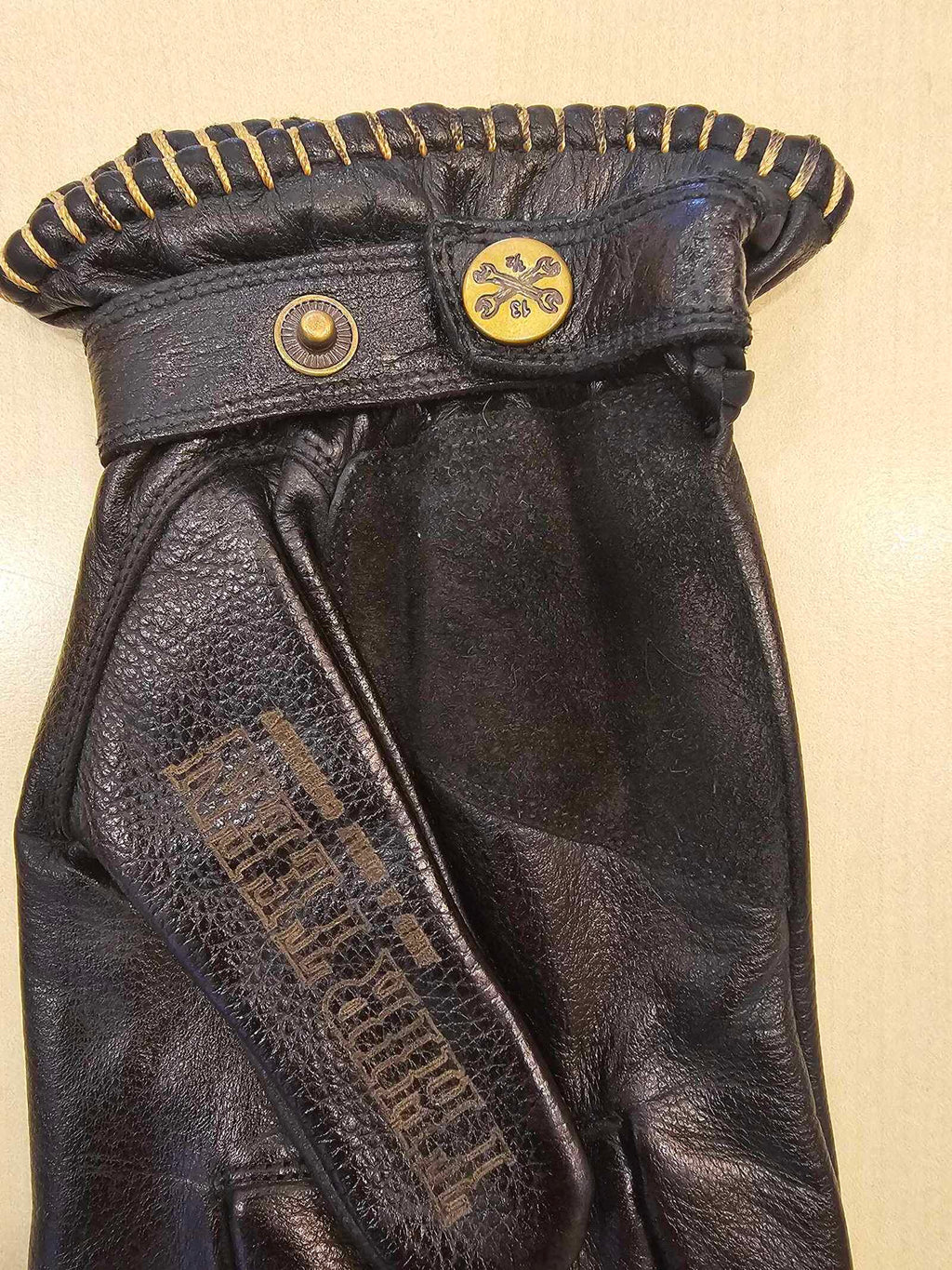 13 half Loud Ride gloves black MoFa Lounge Künzelsau Hohenlohe Baden Württemberg 5