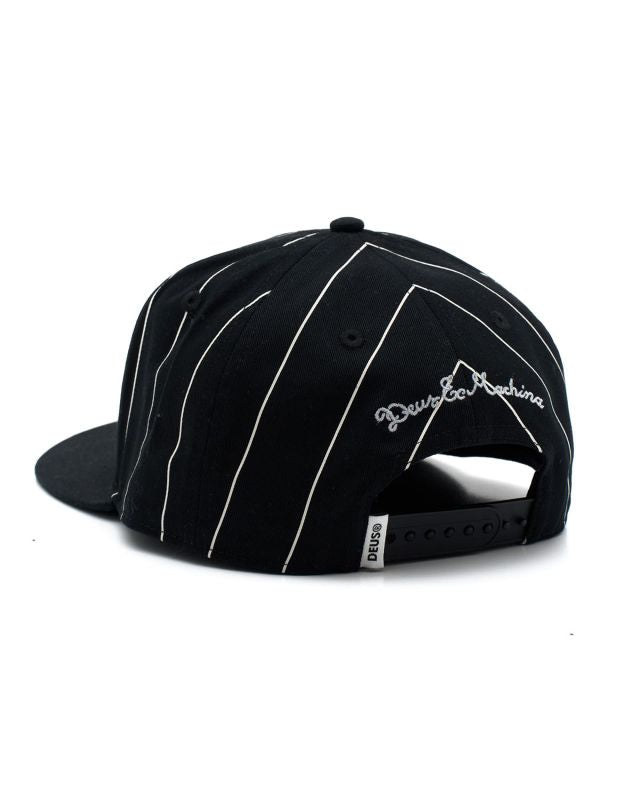 Deus Ex Machina Alvia Cap Black MoFa Lounge Künzelsau Hohenlohe Baden Württemberg 1