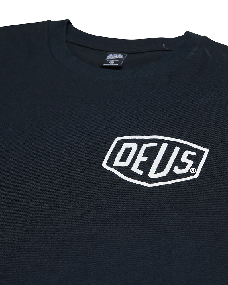 Deus ex Machina Frontage Tee MoFa Lounge Künzelsau Hohenlohe Baden Württemberg 1 (5)