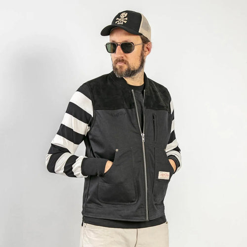 Age of Glory Cabin Vest Black MoFa Lounge Künzelsau Hohenlohe Baden Württemberg 1