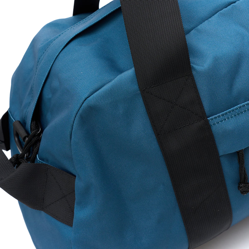 Deus ex Machina Tasche – Utility Duffle blau MoFa Lounge Künzelsau Hohenlohe Baden Württemberg 3