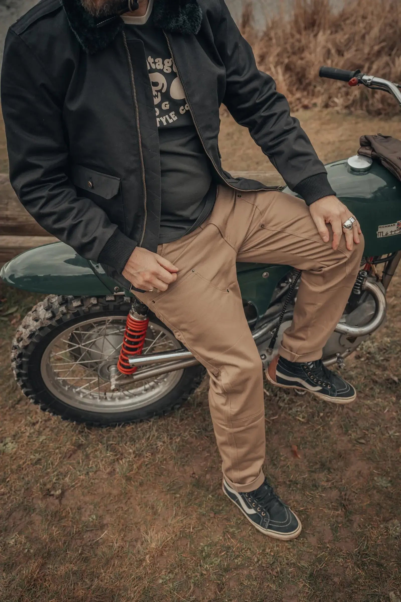 Age of Glory Service Pant Desert Khaki MoFa Lounge Künzelsau Hohenlohe Baden Württemberg 2