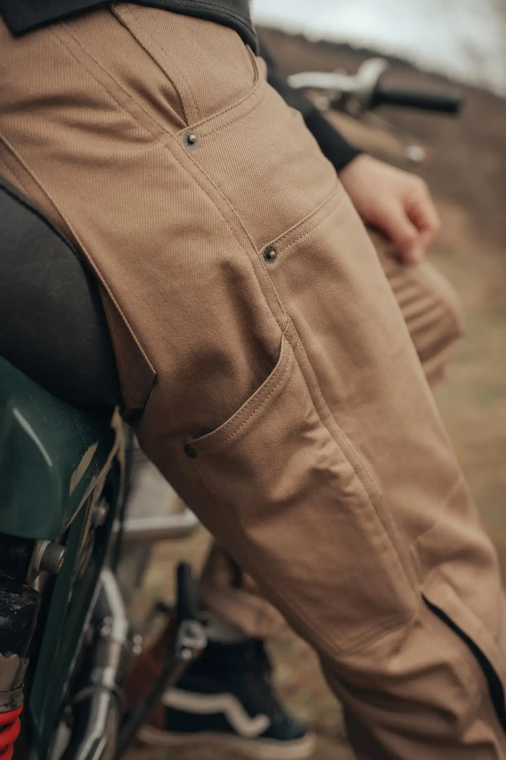 Age of Glory Service Pant Desert Khaki MoFa Lounge Künzelsau Hohenlohe Baden Württemberg 3