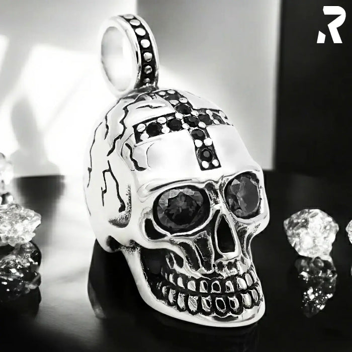 Rockyfy Edelstahl Totenkopf Anhänger Punisher by Rockyfy – Skull mit Kristall-Kreuz MoFa Lounge Künzelsau Hohenlohe Baden Württemberg