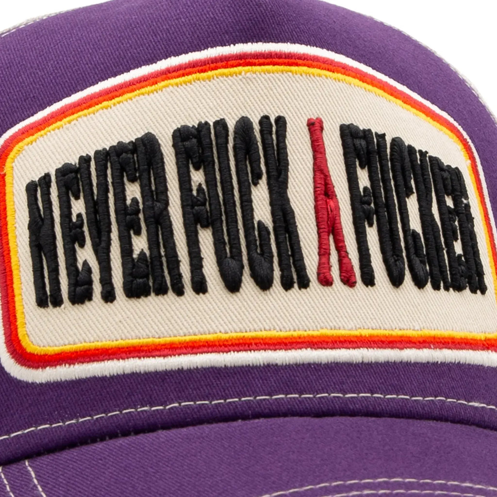 King Kerosin Trucker Cap ‘Never Fuck A Fucker’ in Pflaume MoFa Lounge Künzelsau Hohenlohe Baden Württemberg 5