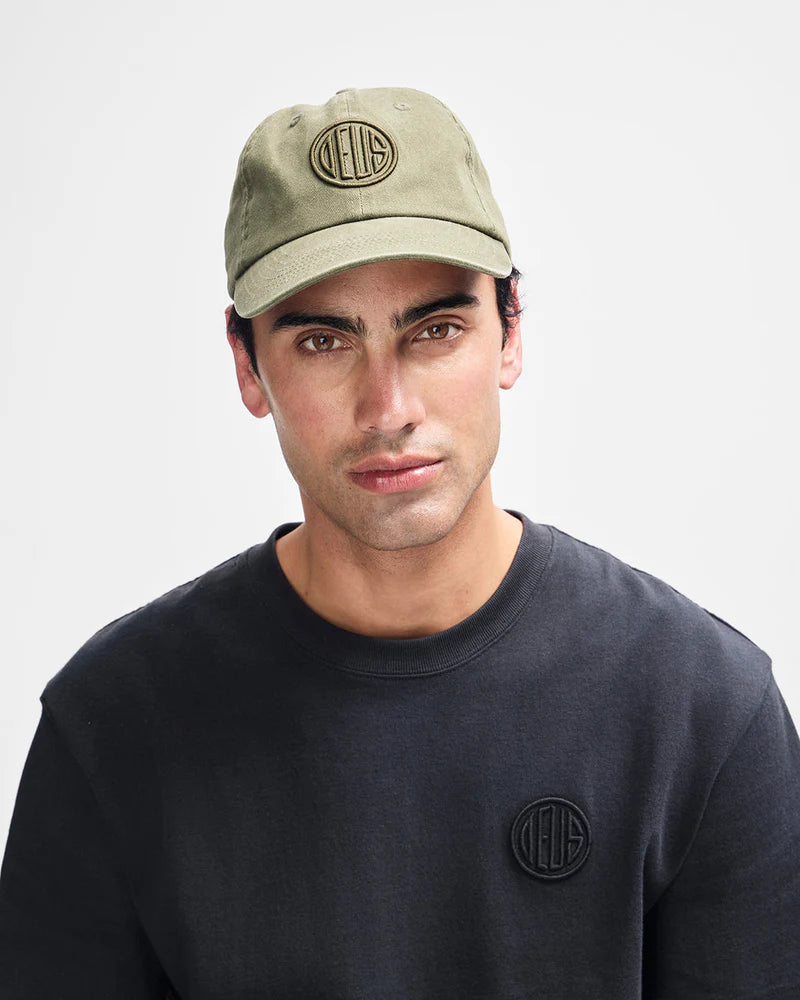 Deus ex Machina Pill Logo Dad Cap MoFa Lounge Künzelsau Hohenlohe Baden Württemberg 4