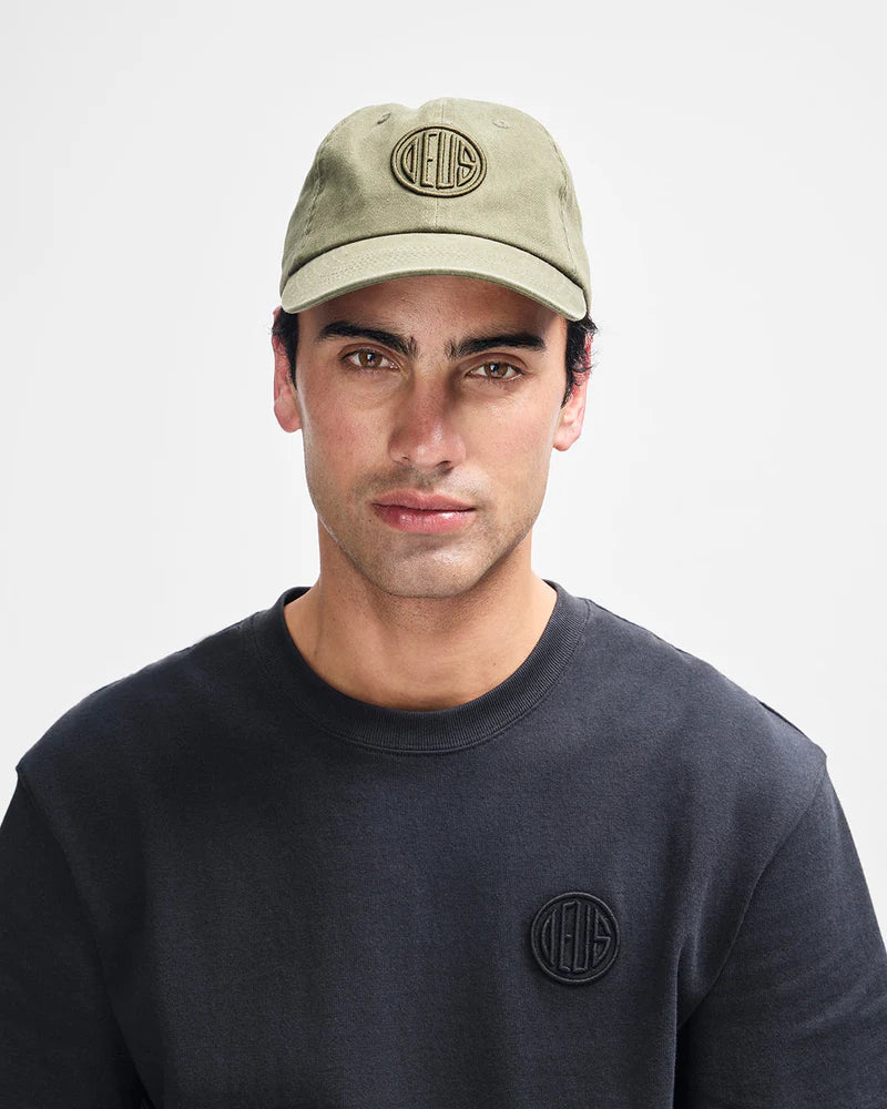 Deus ex Machina Pill Logo Dad Cap MoFa Lounge Künzelsau Hohenlohe Baden Württemberg