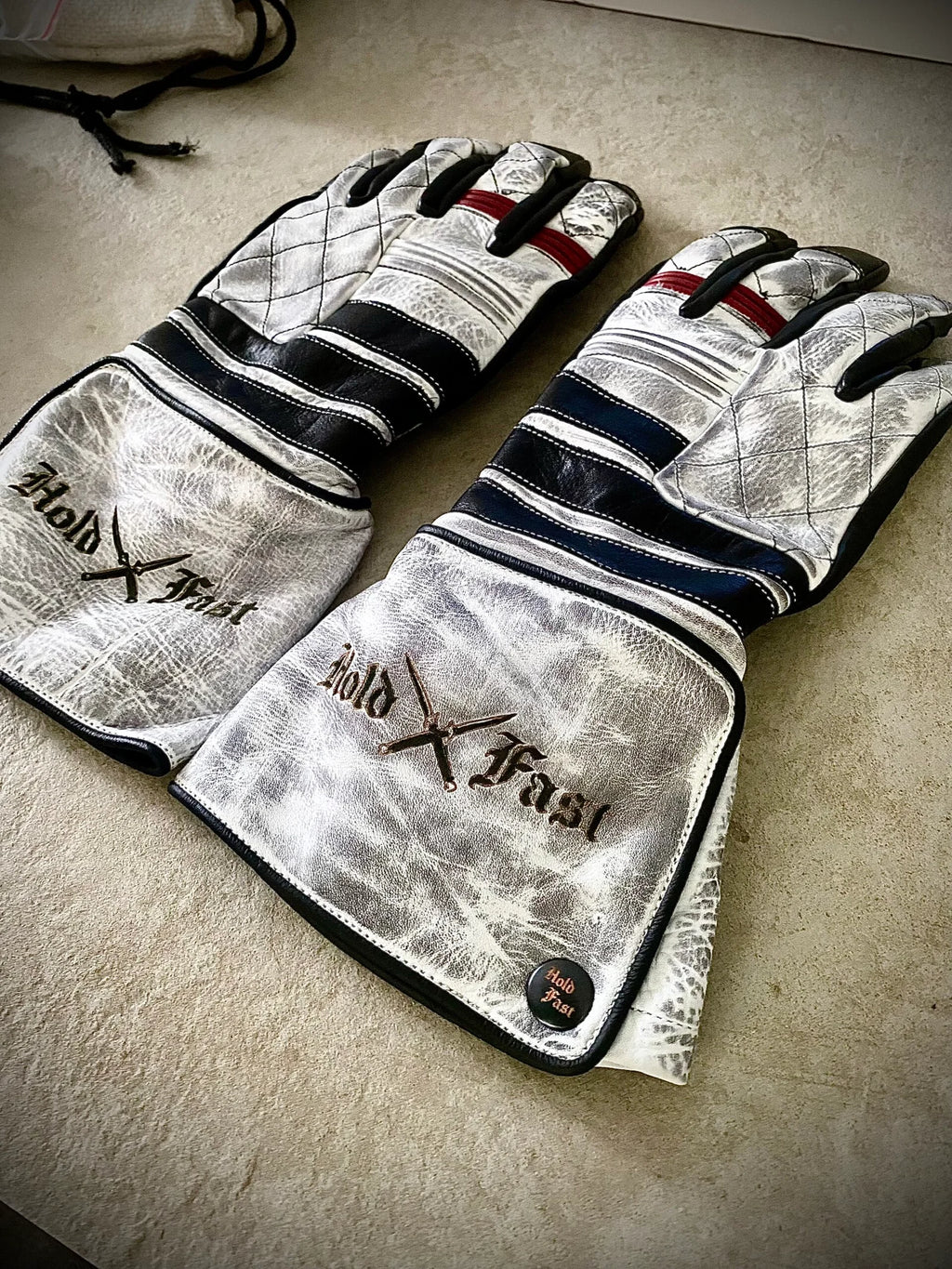 Hold Fast SHIRO ONI WEISSE LEDERHANDSCHUHE