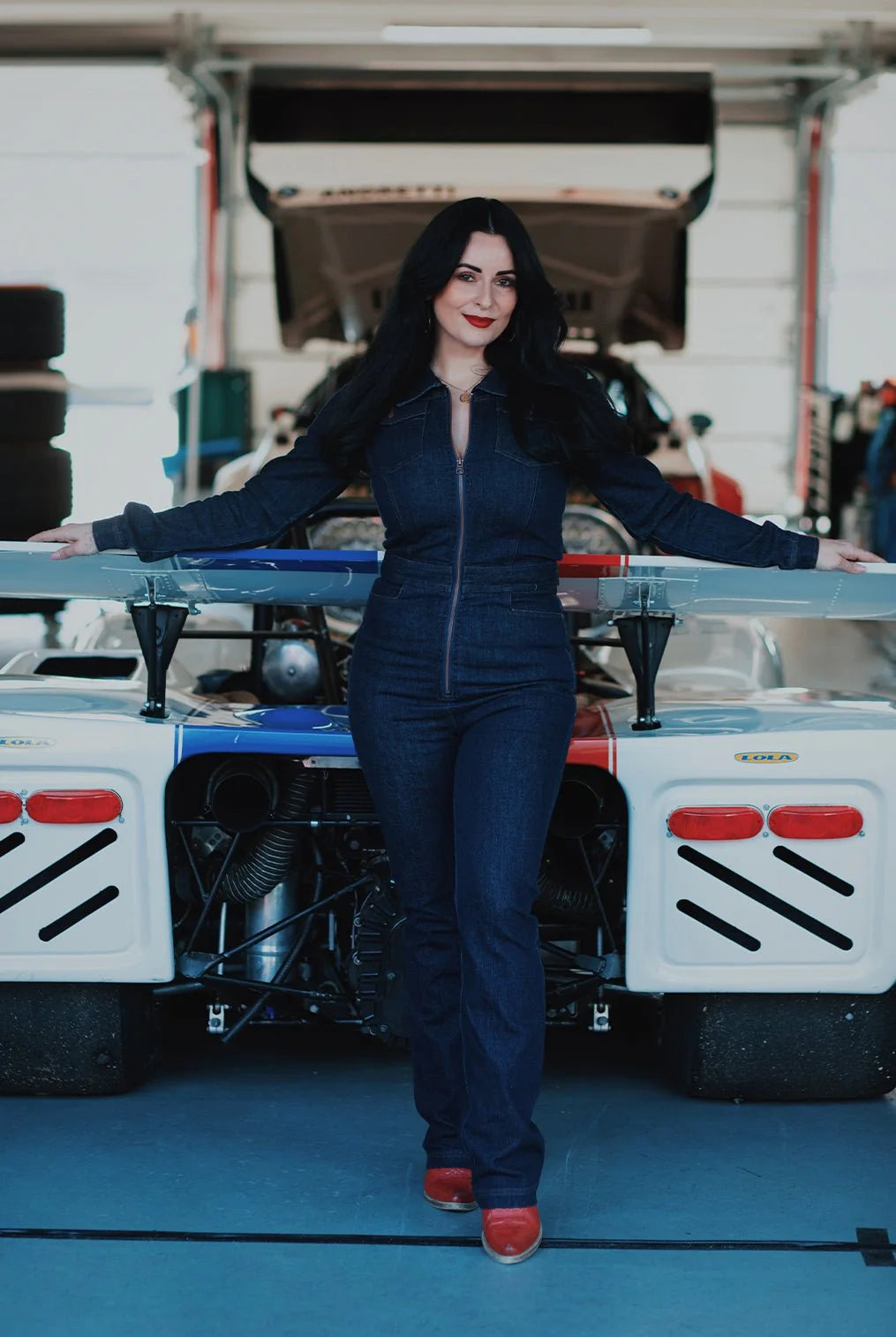 Queen Kerosin Damen Denim Jumpsuit "Bakersfield" in Dark Blue Wash