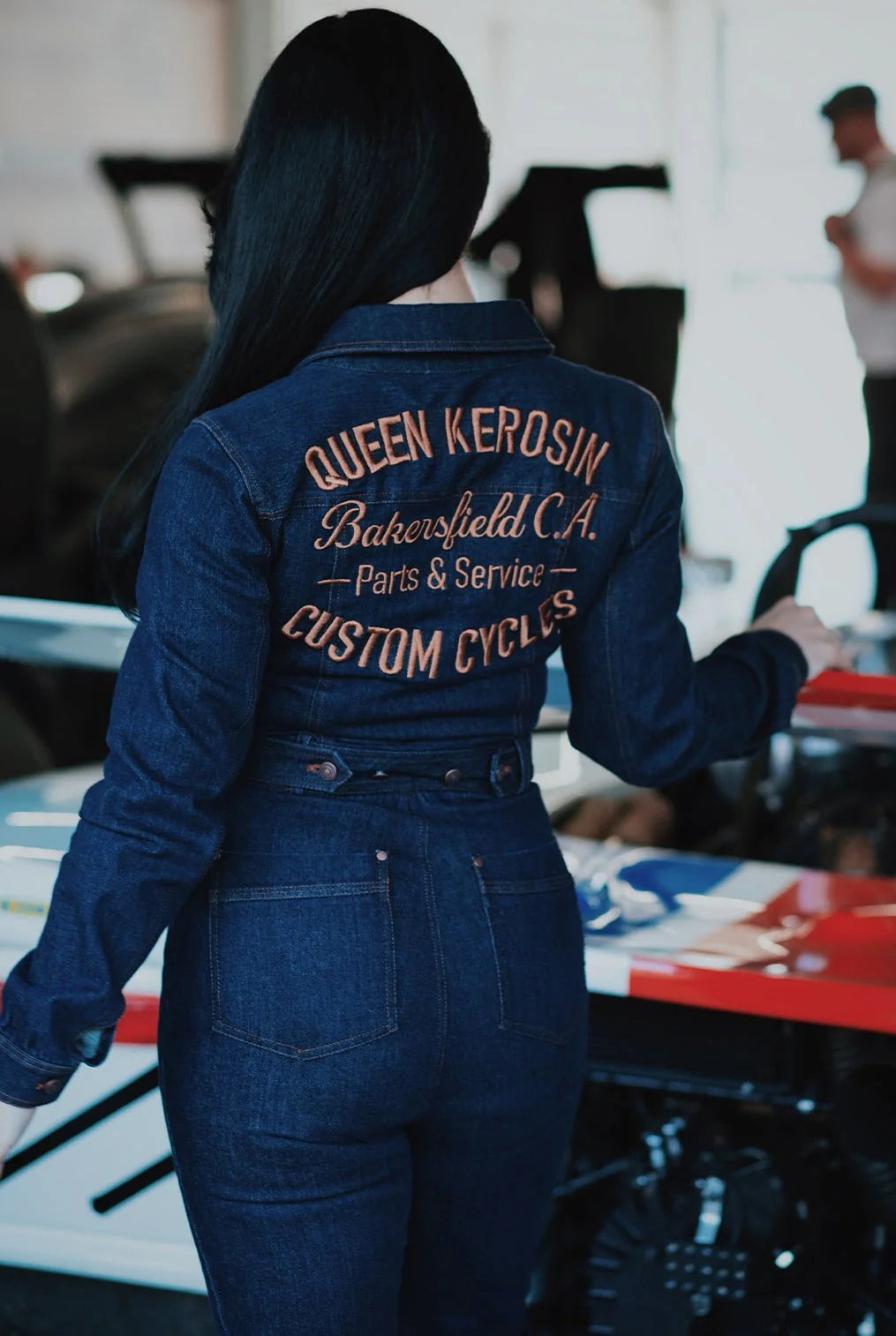 Queen Kerosin Damen Denim Jumpsuit "Bakersfield" in Dark Blue Wash